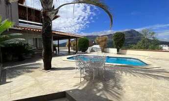 Imagem 7: Casa de lote inteiro com ampla área de lazer no Alto Esplanada em Governador Valadares MG