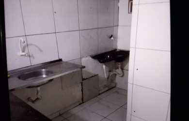 Imagem 2: Alugo kitnet de 2 quartos no Planalto