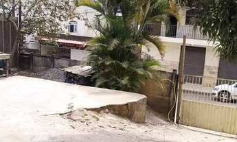 Imagem 4: Casa duplex e terreno