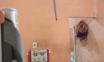 Imagem 7: Vende-se uma casa numa vila