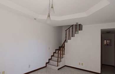 Imagem 2: Alugo Casa Ampla com 3 Quartos, Suíte e Terraço - Tanque