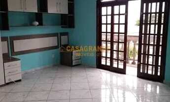 Imagem 2: Casa com -03 quartos, 110mts a Venda no Jardim Valparaíba