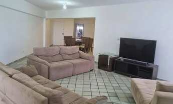 Imagem 3: Apartamento para aluguel possui 213 metros quadrados com 4 quartos em Boa Viagem - Recife