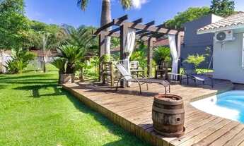 Imagem 4: EXCELENTE CASA COM 3 DORMITÓRIOS, PISCINA E 6 VAGAS DE GARAGEM