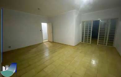 Imagem 3: RIBEIRÃO PRETO - Casa Padrão - INDEPENDÊNCIA