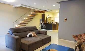 Imagem 2: Sobrado para Venda - 240m², 6 dormitórios, sendo 1 suites, 2 vagas - Glória