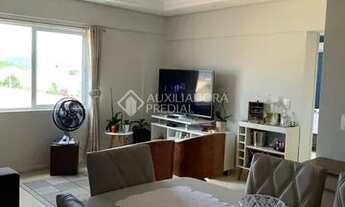 Imagem 3: Apartamento para venda com 77 metros quadrados com 2 quartos em Carianos - Florianópolis