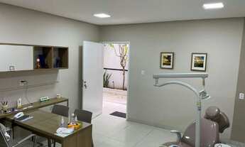 Imagem 4: Predio comercial da Avenida pedro Paes Azevedo