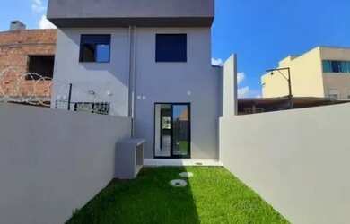 Imagem 2: Sobrado em Porto Alegre, no bairro Aberta dos Morros, com 2 dormitório(s), e 2 b