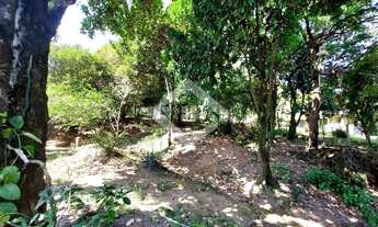 Imagem: Área frente Av. D. João VI, próx ao