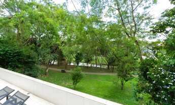 Imagem 3: Tamboré 2 - Fundo infinito: Linda vista para um lago e pista de Cooper