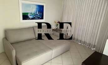 Imagem 5: Casa Ampla com Piscina e Lareira para Locação Anual em Daniela - 300 m² de Conforto e Laze