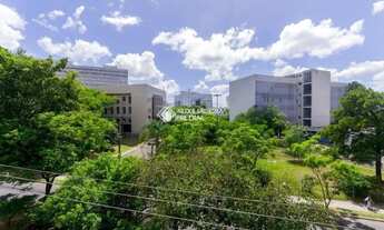 Imagem 3: Apartamento com 107m? na Ramiro barcelos com 3 dormitórios, sacada e andar alto