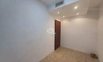 Imagem 2: Sala comercial na praia de belas 37,20 metros, com vaga e elevador