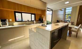 Imagem 5: Ágio Casa térrea com 3 suítes plenas, localizada no Jardins Porto, com acabamento moderno