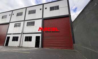 Imagem 2: Galpão para Locação no Chácaras Reunidas ? Excelente Oportunidade! Pé Direito Alto, Ponte