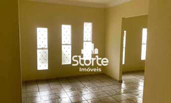 Imagem: Casa com 3 dormitórios à venda, 200 m²