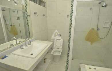 Imagem 12: Apartamento amplo com vaga, vista livre e sol da manhã a venda em Copacabana!