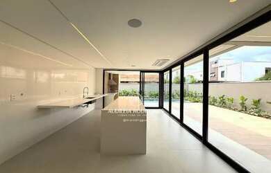 Imagem 4: Casa sobrado à venda no Alphaville, 4 suítes, em Palmas