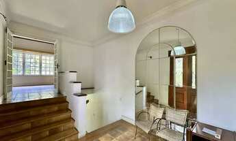 Imagem 2: Imóvel para aluguel e venda possui 456 metros quadrados com 3 quartos