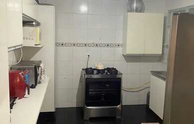 Imagem 6: Casa triplex dentro de condomínio R$450.000