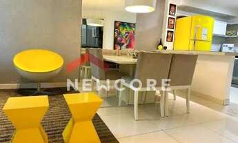 Imagem: Casa de condomínio em Rua Eunice Linton