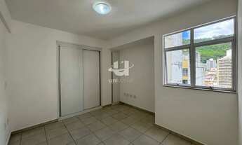 Imagem: Quarto e sala com vaga de garagem para locação