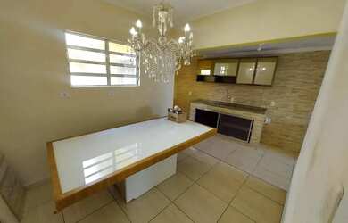 Imagem 3: Térrea para aluguel tem 210 metros quadrados com 3 quartos