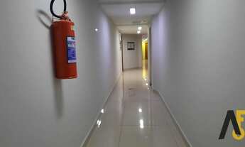 Imagem 3: PECHINCHA - EXCELENTE SALA COMERCIAL 27m2! - Sala em centro comercial com 2 banheiros. 1 v