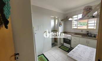 Imagem 2: Apartamento com 2 dormitórios à venda, 48 m² por R$ 165.000,00 - Santa Mônica - Uberlândia