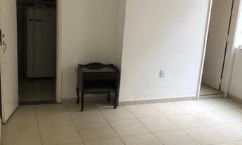 Imagem 3: Apartamento colado no metrô