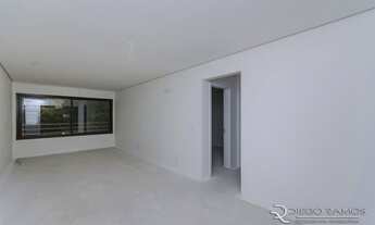 Imagem 2: Apartamento para venda possui 78 metros quadrados com 2 quartos em Petrópolis - Porto Aleg