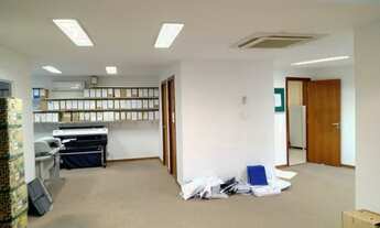 Imagem 5: Ponto comercial/Loja/Box para aluguel e venda possui 361 metros quadrados