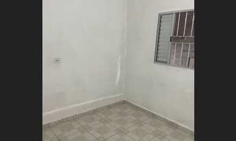 Imagem 2: Casa 2 cômodos 1 banheiro