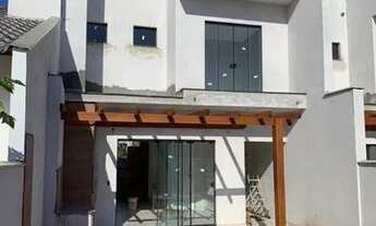 Imagem 2: Sobrado em fase de acabamento com piscina 3 quartos sendo 1 suíte