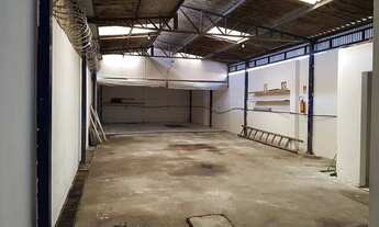 Imagem 1: Casa para Venda - 181.5m², 2 dormitórios, 10 vagas - Partenon