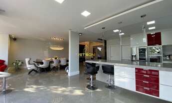 Imagem 6: Sobrado à Venda no Urbanova São José dos Campos, 548 m², 4 suítes, 7 banheiros, 4 vagas