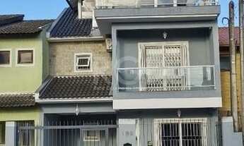 Imagem 2: Casa em Hípica Casa com 3 dormitórios