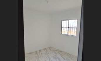 Imagem: Casa Grande e com área externa gradeada!