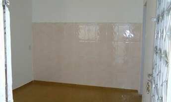 Imagem 3: Alugo casa de vila em Bento Ribeiro. 1 quarto, sala, varanda, cozinha e banheiro.Sem cond