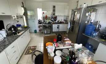 Imagem 5: Casa de lote inteiro com ampla área de lazer no Alto Esplanada em Governador Valadares MG