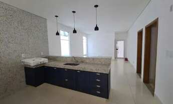 Imagem 2: Casa em Condomínio para Venda em Uberlândia, Jardim Botânico, 3 dormitórios, 3 suítes, 1 b