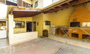 Imagem 3: Casa à venda em Santa Terezinha com 280 m², 4 quartos, 2 suítes, 4 vagas