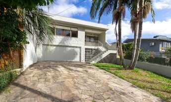 Imagem 2: Casa para Venda - 240m², 3 dormitórios, sendo 1 suites, 2 vagas - Tristeza