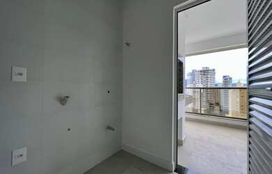 Imagem 7: Apartamento novo com 3 suítes em Meia Praia - Itapema - SC