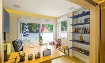 Imagem 4: Casa reformada e espaçosa em bairro planejado da Companhia City com vista para praça e pis