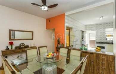 Imagem 5: Casa para Venda - 180m², 3 dormitórios, 2 vagas - Petrópolis