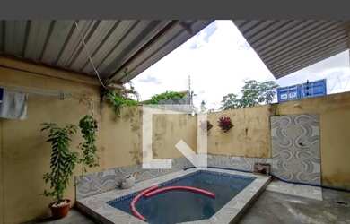 Imagem 6: Casa a 500 metros da Av Torres