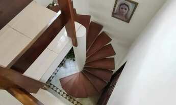 Imagem 6: Vendo Casa em rua fechada em frente a praça no conj. Colina dos Eucalíptos na Santa Amélia