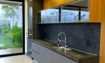 Imagem 4: Sobrado para venda com 375 metros quadrados com 4 quartos em Jardins Itália - Goiânia - GO